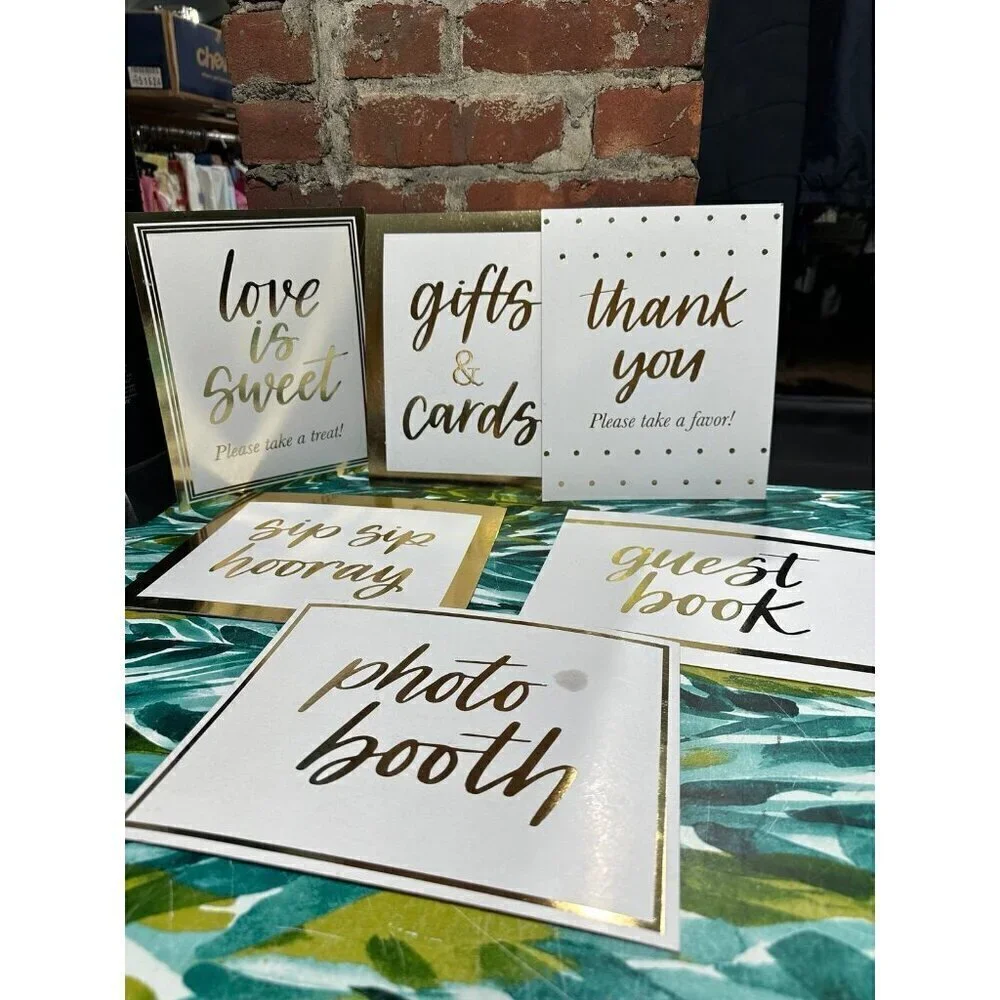 7 Gold Cardboard Party signs